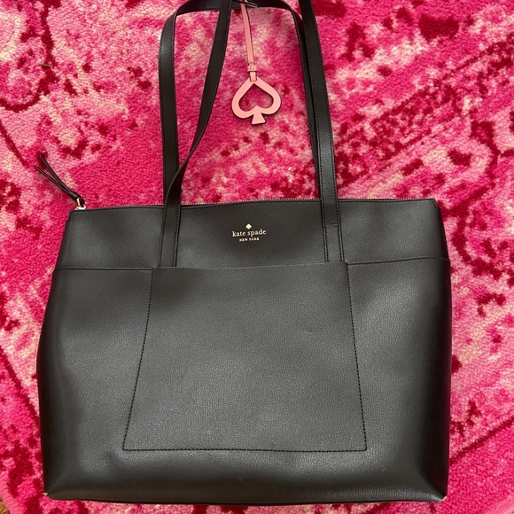 kate spade Handbags - Kate Spade Tote